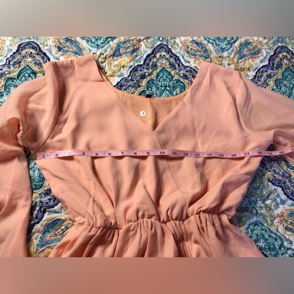 Peachy-orange long gown with V-neckline and A-line silhouette (0088) - Picture 6 of 8